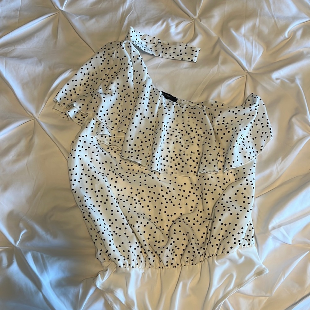 Forever21 size med. polka dot one shoulder ruffled top bodysuit